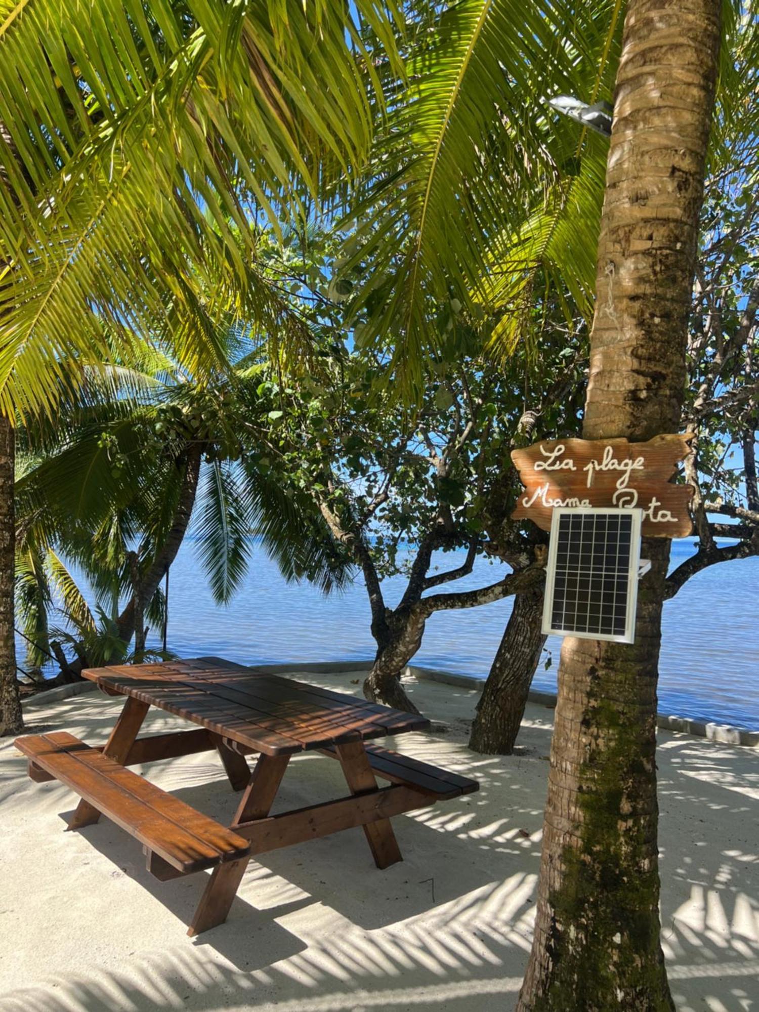 Fare Mama Rota - Au Bord De L'Ocean Villa Taputapuapea Bagian luar foto